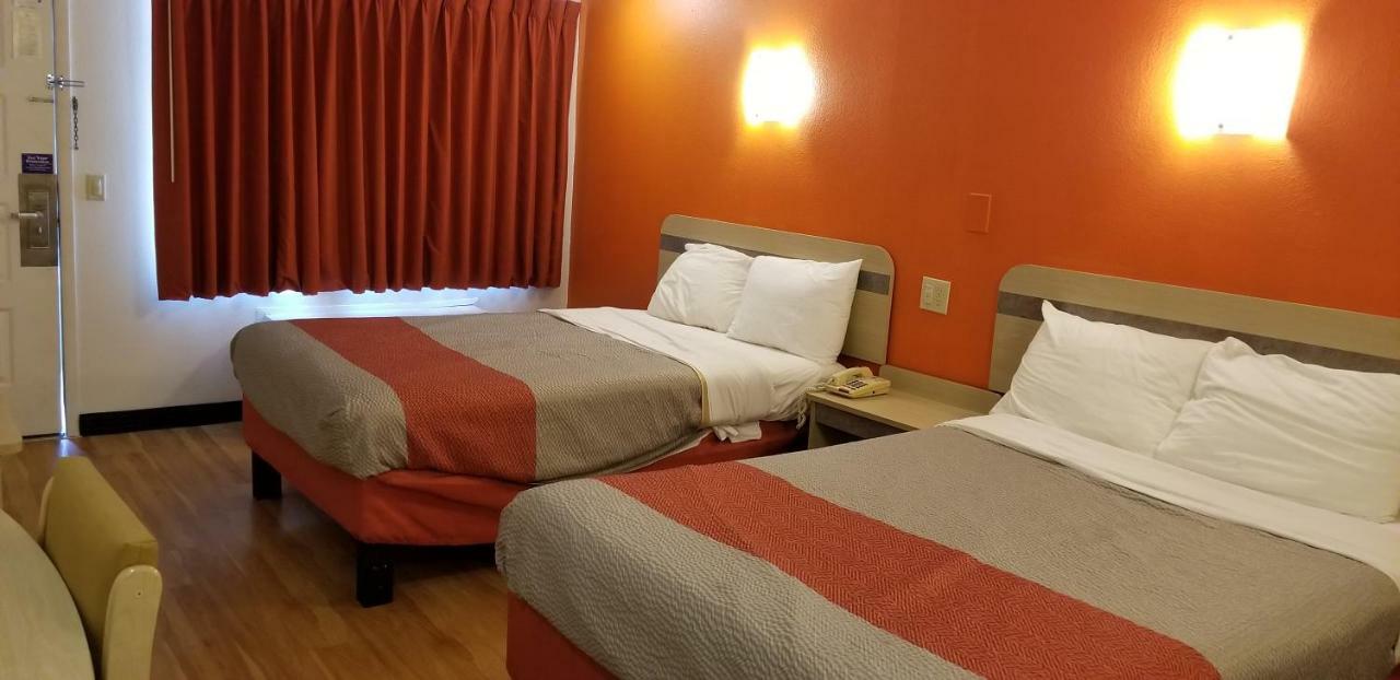 Fairbridge Inn Express London Esterno foto