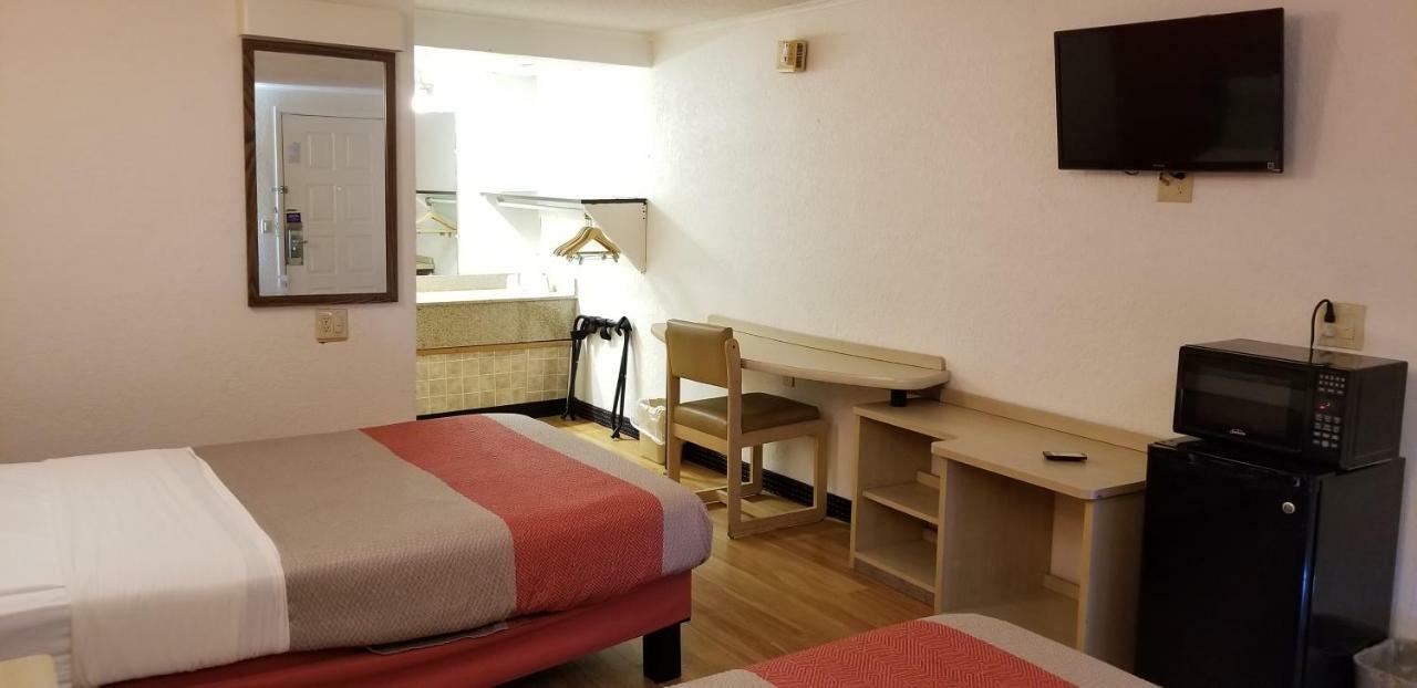 Fairbridge Inn Express London Esterno foto